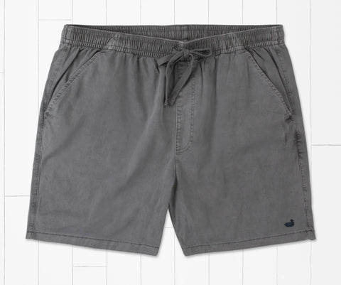 Southern Marsh Hartwell Short will fit right in with your active lifestyle. Shop Bennetts Clothing where you find the best brands and same day shipping.