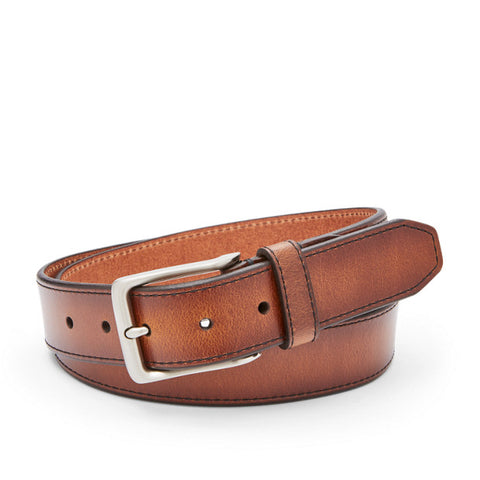 Griffin leather belt from Fossil is perfect with your black or grey pants and shorts. Shop Bennetts Clothing for the styles you want from the brands you love