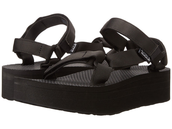 Teva Flatform Universal sandal will elevate your wardrobe this season. Shop Bennetts Clothing for the brands you love with same day shipping.