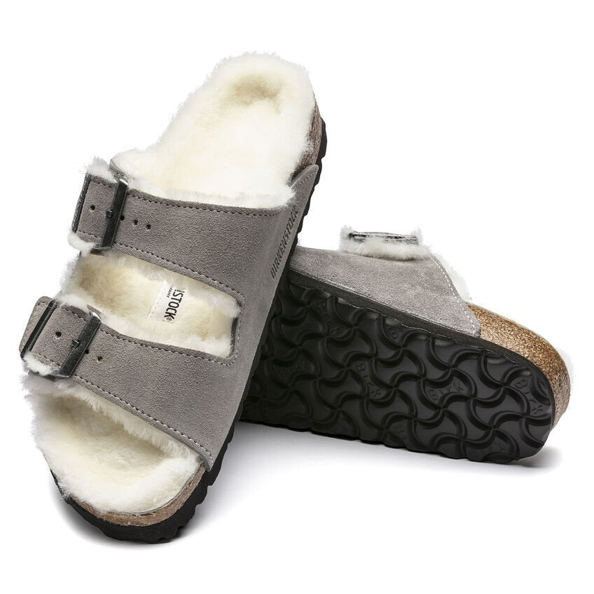 Birkenstock Arizona Shearling Soft Footbed Sandal is cozy and perfect for cooler weather. Shop Bennett's Clothing for a large selection of Birkenstock to fit the whole family.