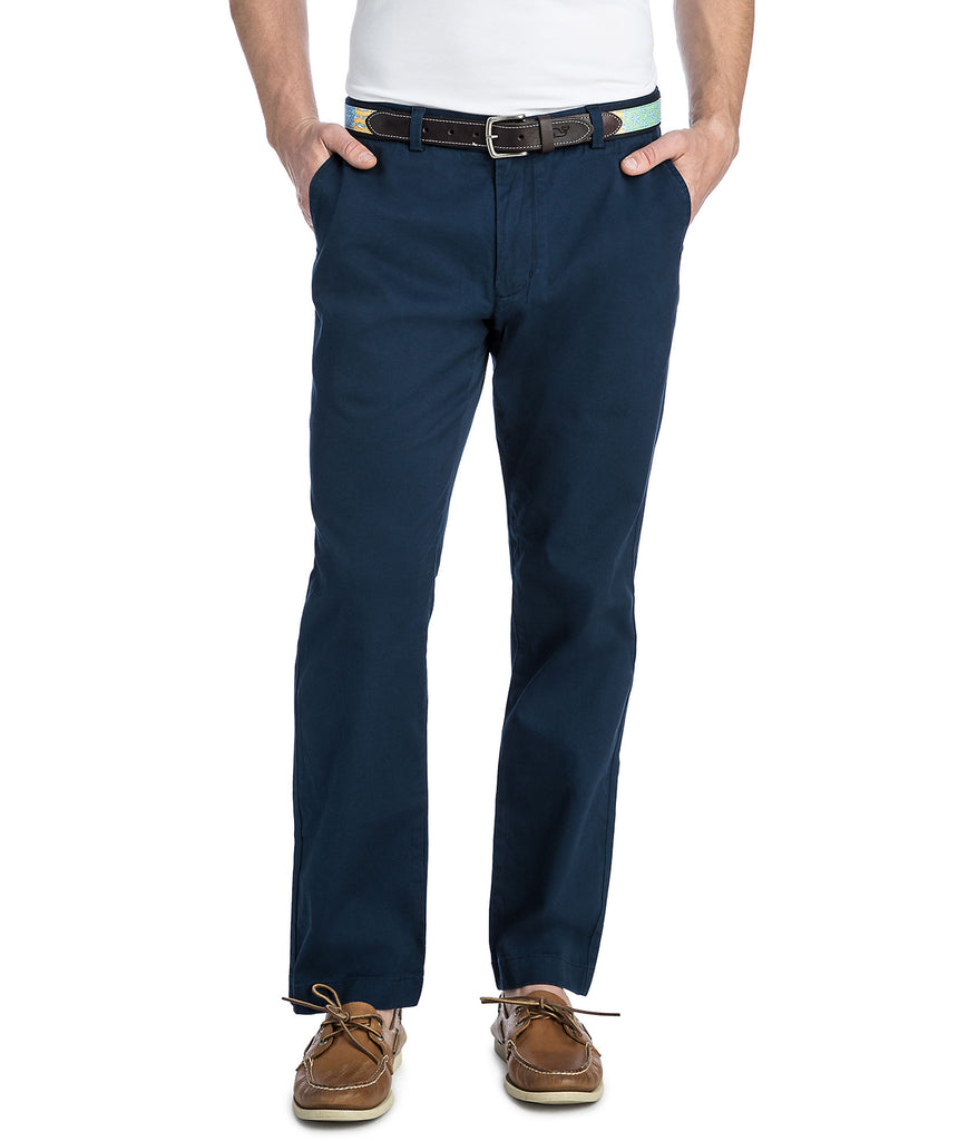 Vineyard Vines Breaker Pant are sharp looking mens pants that look great for the office or on the town. Shop Bennetts Clothing for a large selection of Vineyard vines and same day shipping